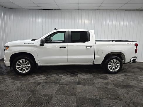 Used 2024 Chevrolet Silverado 1500 Custom image 5