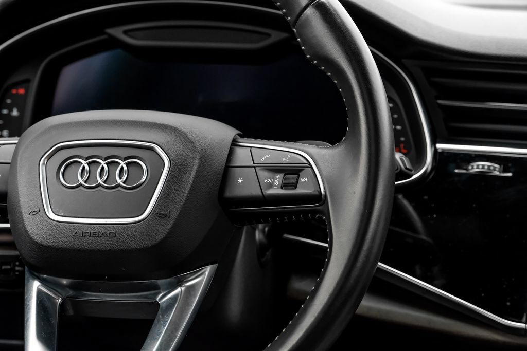 Used 2019 Audi Q8 Premium Plus AWD/4WD image 19