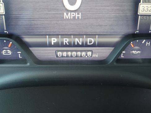 Used 2019 RAM 1500 Laramie AWD/4WD image 25