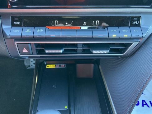 Used 2026 Toyota Camry SE image 17