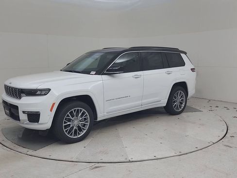 New 2025 Jeep Grand Cherokee L Summit image 7