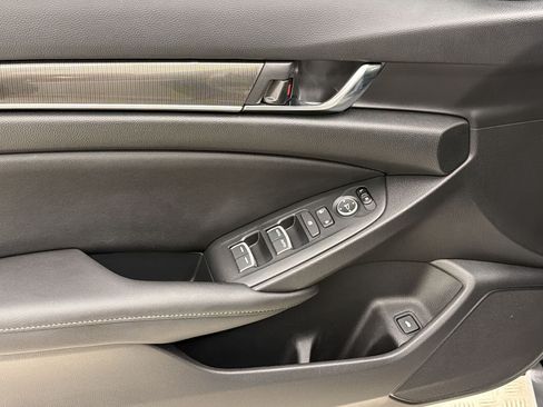 Used 2020 Honda Accord Sport image 14