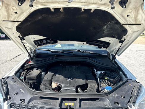 Used 2016 Mercedes-Benz GL 450 4MATIC image 18