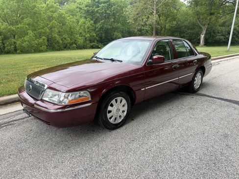 Used 2004 Mercury Grand Marquis LS RWD image 1