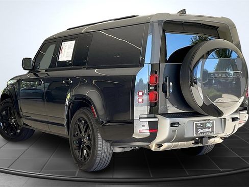 Used 2024 Land Rover Defender 130 Outbound image 2