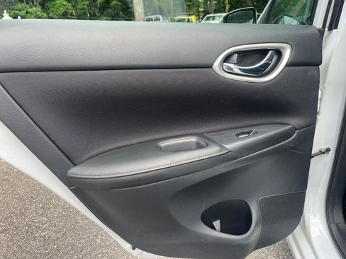 Used 2019 Nissan Sentra SV FWD image 19