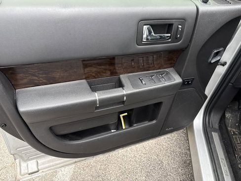 Used 2019 Ford Flex Limited image 14