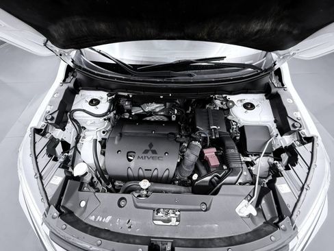 Used 2021 Mitsubishi Outlander Sport ES FWD image 32