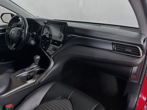 Used 2023 Toyota Camry SE image 26