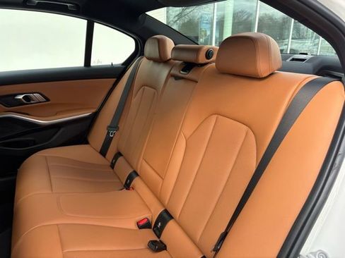 Used 2022 BMW 330i xDrive Sedan w/ Convenience Package image 11