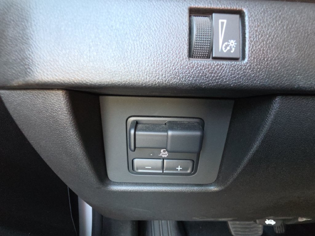 Used 2024 Chevrolet Colorado Trail Boss w/ Advanced Trailering Package AWD/4WD image 21
