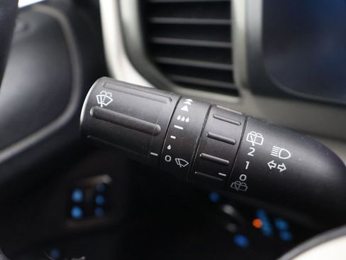 Used 2024 Ford Expedition Max XLT image 44