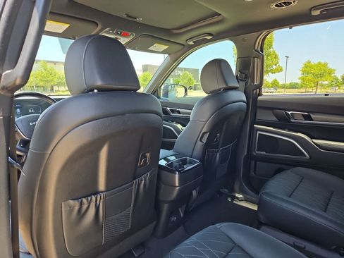 Used 2024 Kia Telluride EX X-Line AWD/4WD image 16