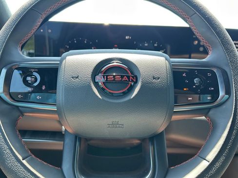 Certified 2025 Nissan Armada PRO-4X AWD/4WD image 24