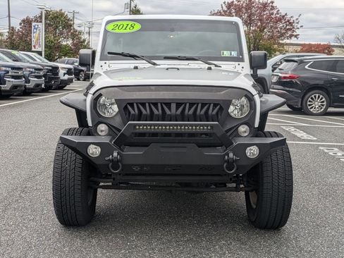 Used 2018 Jeep Wrangler Unlimited Sport S image 2
