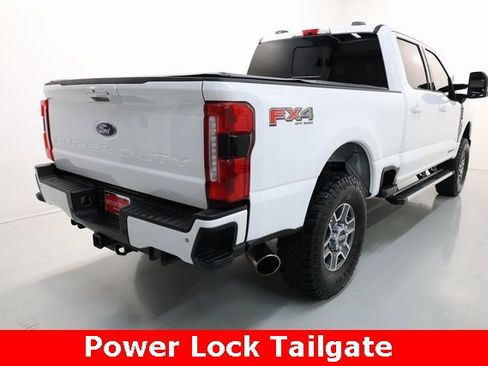 Used 2024 Ford F250 Lariat w/ FX4 Off-Road Package image 44
