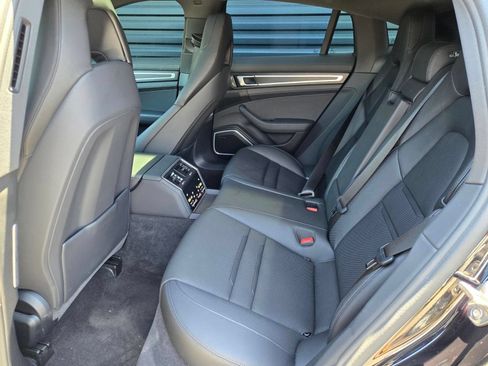 Certified 2023 Porsche Panamera 4 Platinum Edition w/ Assistance Package AWD/4WD image 19