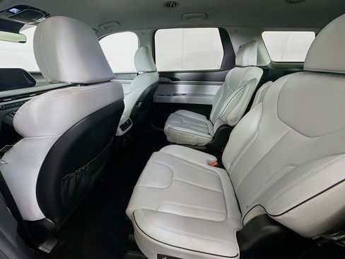 Used 2025 Hyundai Palisade SEL image 28