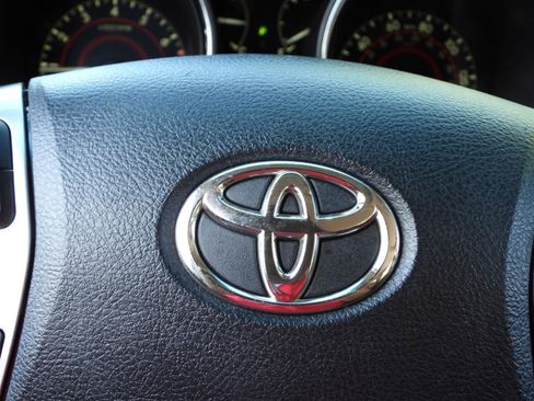 Used 2013 Toyota Highlander Limited FWD image 73