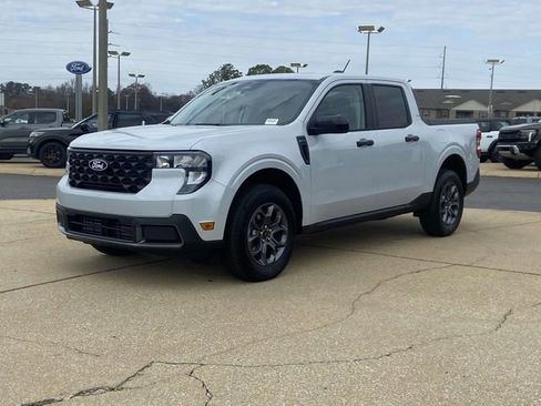 New 2026 Ford Maverick XLT w/ XLT Luxury Package AWD/4WD image 5