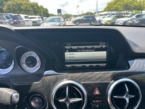 Used 2015 Mercedes-Benz GLK 250 BlueTEC 4MATIC image 15