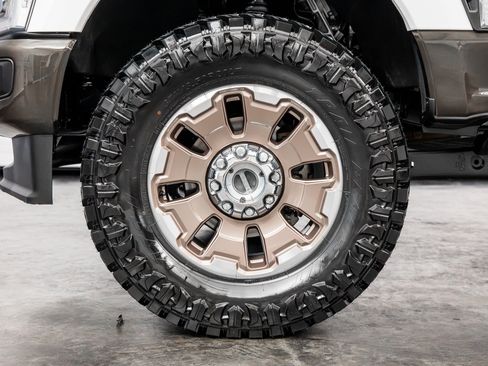 Used 2024 Ford F250 King Ranch w/ FX4 Off-Road Package AWD/4WD image 11