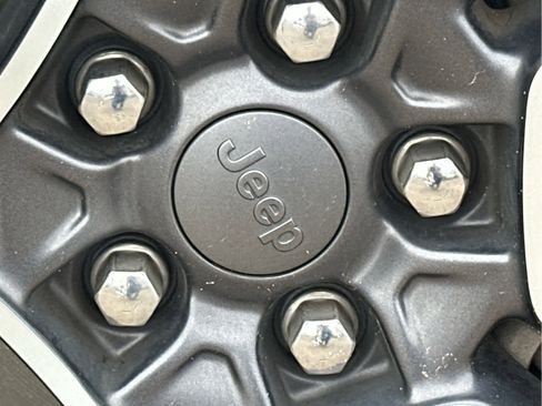 Used 2022 Jeep Grand Cherokee Trailhawk image 16