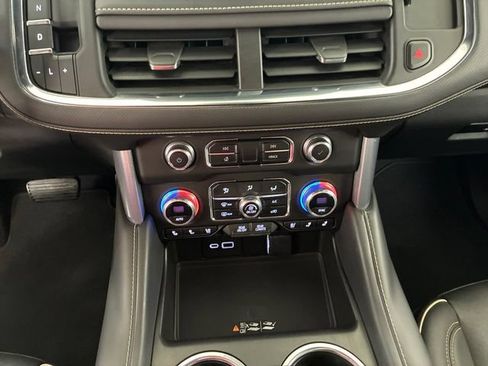 Used 2023 GMC Yukon SLT AWD/4WD image 21