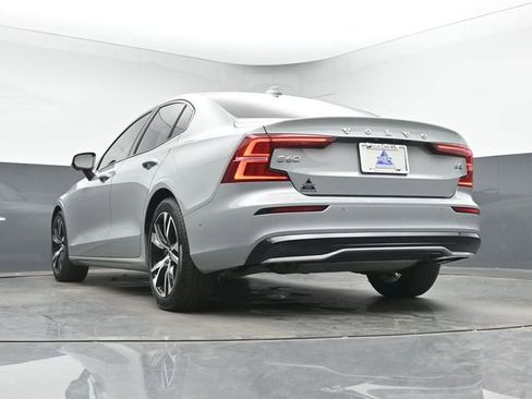 Used 2025 Volvo S60 B5 Plus FWD image 35