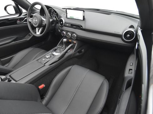 Certified 2025 MAZDA MX-5 Miata Grand Touring RWD image 31