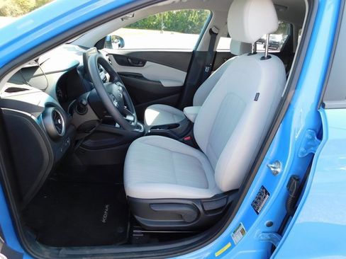 Used 2022 Hyundai Kona SEL image 12