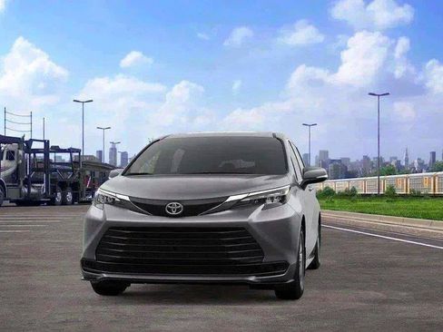 New 2026 Toyota Sienna LE AWD/4WD image 84