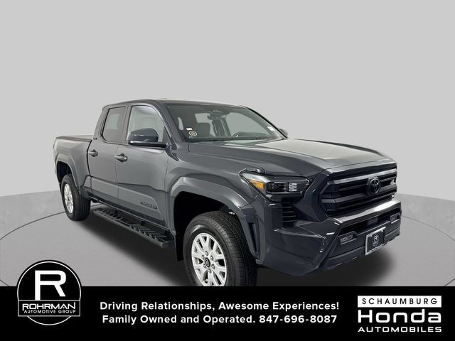 Used 2024 Toyota Tacoma SR5 AWD/4WD image 3