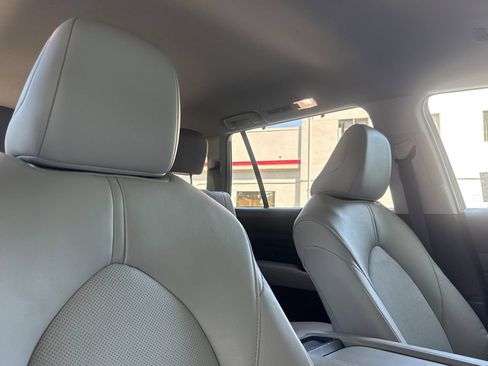 Certified 2025 Toyota Grand Highlander AWD Hybrid image 16