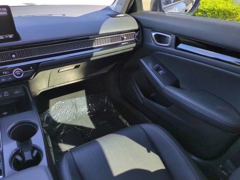Used 2024 Honda Civic Touring image 15