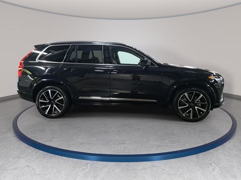 Used 2023 Volvo XC90 B6 Plus w/ Protection Package Premier AWD/4WD image 4