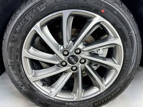 New 2026 Lincoln Corsair Grand Touring image 32