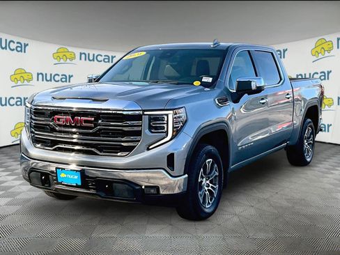 Used 2026 GMC Sierra 1500 SLT image 3