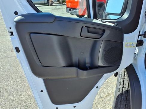 New 2024 RAM ProMaster 2500 w/ Quick Order Package 22G SLT FWD image 8