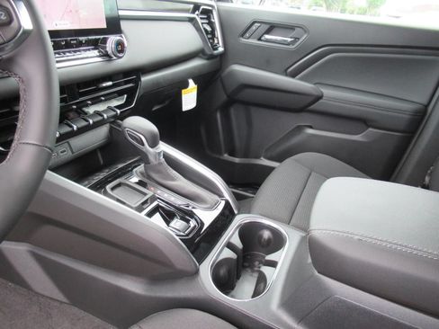 New 2026 GMC Canyon Elevation w/ Convenience Package RWD image 16