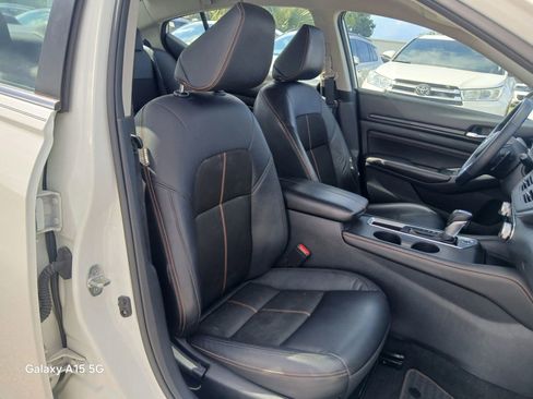 Used 2021 Nissan Altima 2.5 SR FWD image 19