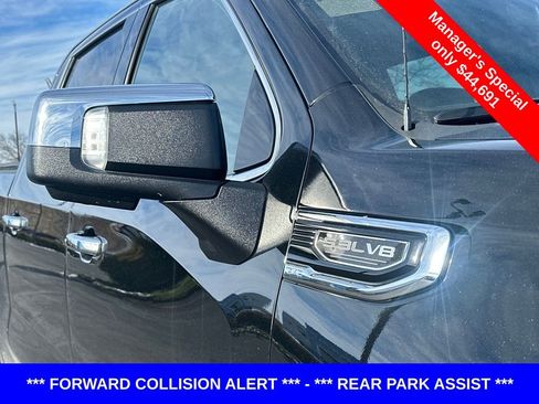 Used 2022 GMC Sierra 1500 Denali w/ Denali Reserve Package image 9