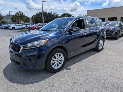 Used 2019 Kia Sorento AWD w/ LX Convenience Package image 8