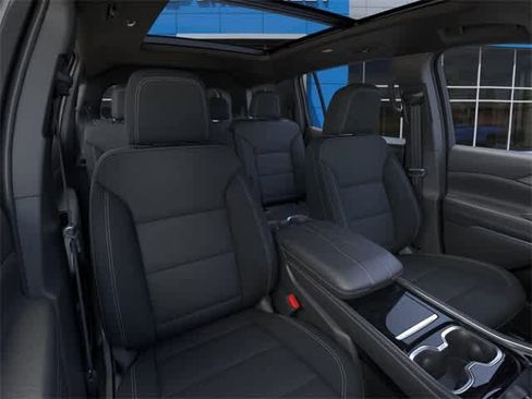 New 2026 Chevrolet Traverse LT w/ Enhanced Driving Package image 16