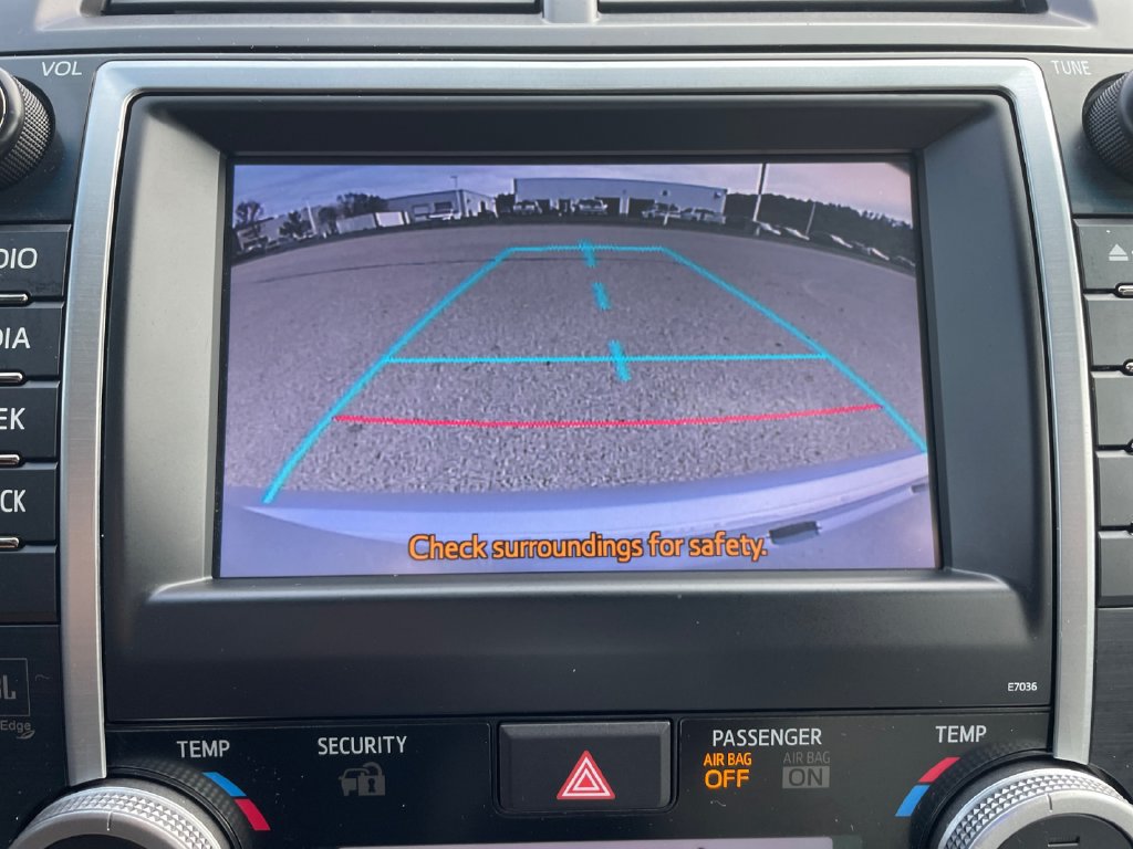 Used 2013 Toyota Camry XLE FWD image 27