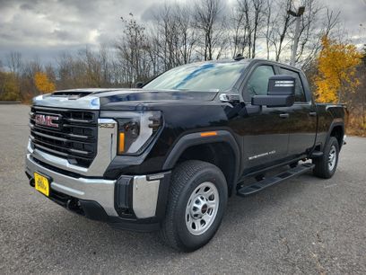 New 2026 GMC Sierra 2500 Pro w/ Convenience Package