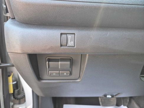 Used 2026 Chevrolet Colorado Trail Boss AWD/4WD image 15