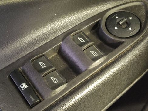 Used 2018 Ford Escape SE image 27