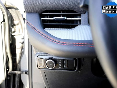 Used 2025 Ford Explorer ST-Line w/ ST-Line Street Pack image 23