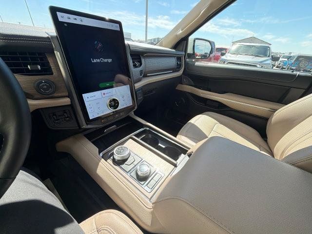 Certified 2024 Ford Expedition Limited AWD/4WD image 34